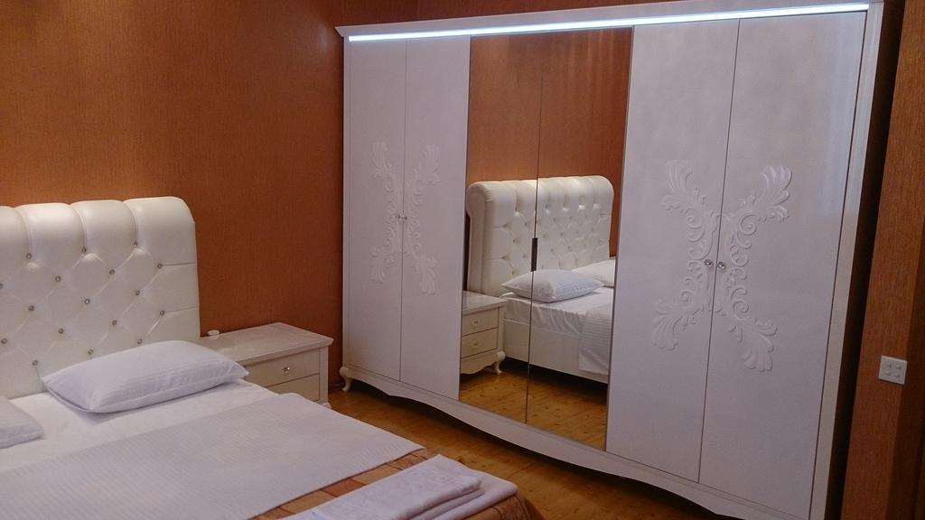 Baku Butik Mini-Hotel Luaran gambar