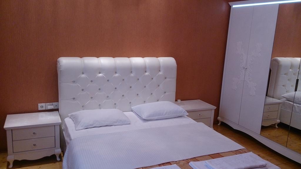 Baku Butik Mini-Hotel Luaran gambar
