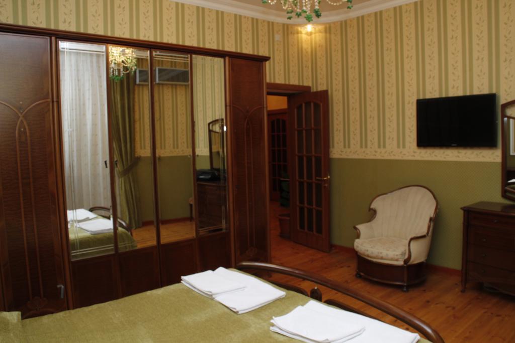 Baku Butik Mini-Hotel Luaran gambar