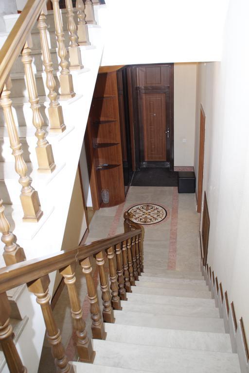 Baku Butik Mini-Hotel Luaran gambar