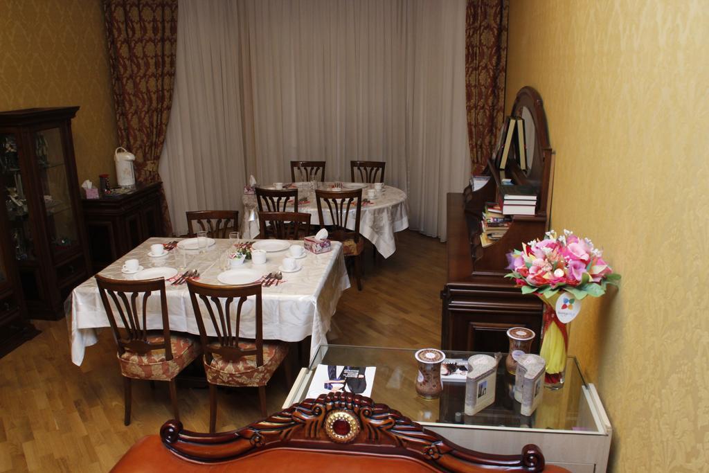Baku Butik Mini-Hotel Luaran gambar