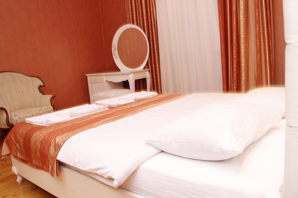 Baku Butik Mini-Hotel Luaran gambar