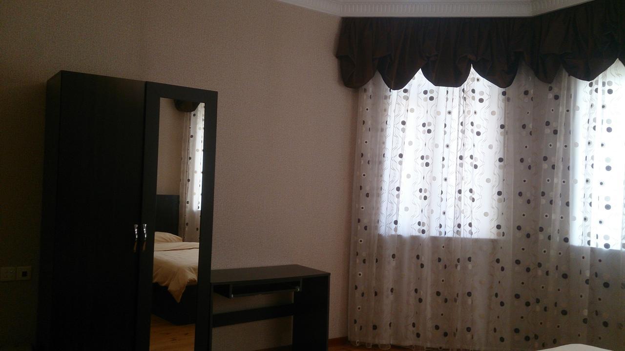 Baku Butik Mini-Hotel Luaran gambar